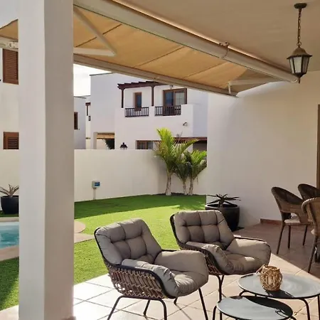 Lava Villa Costa Teguise
